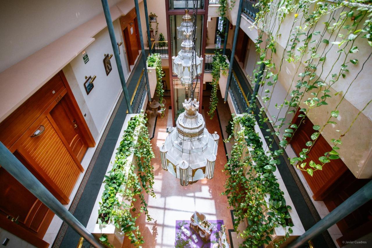 Hotel Avenida Beas de Segura Exteriör bild