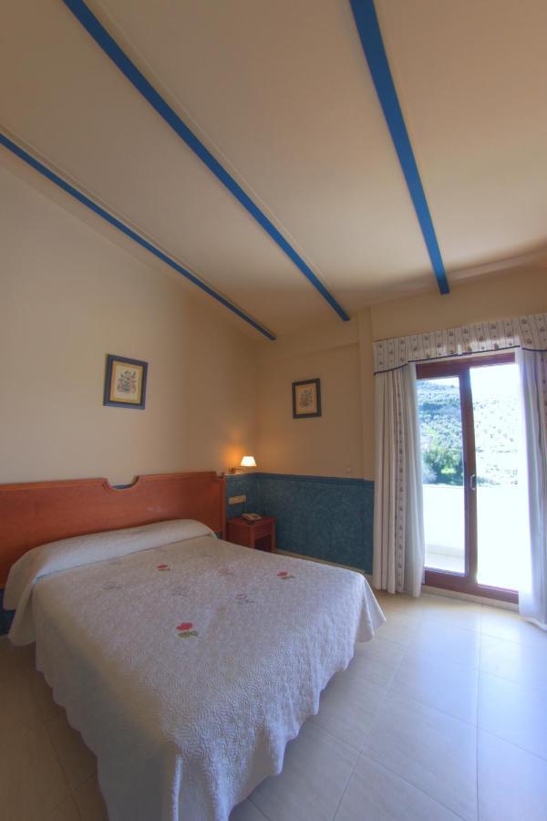 Hotel Avenida Beas de Segura Exteriör bild