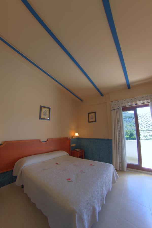 Hotel Avenida Beas de Segura Exteriör bild